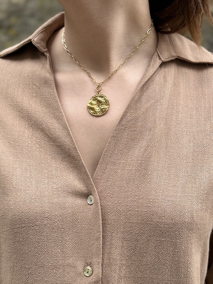 Collier gros médaillon