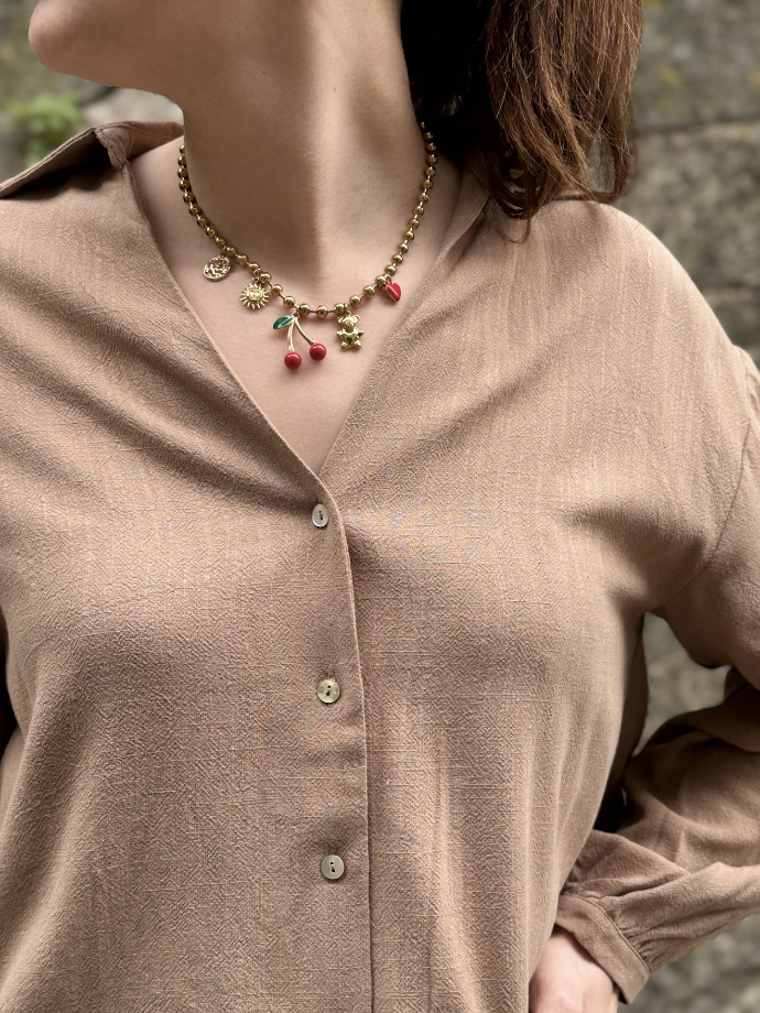Collier cerise